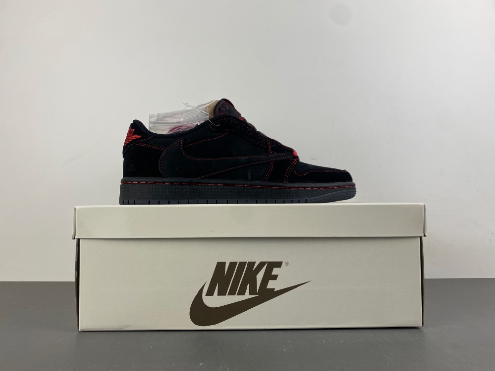 Travis Scott x OFF-WHITE x Jordan Air Jordan 1 DM7866-003