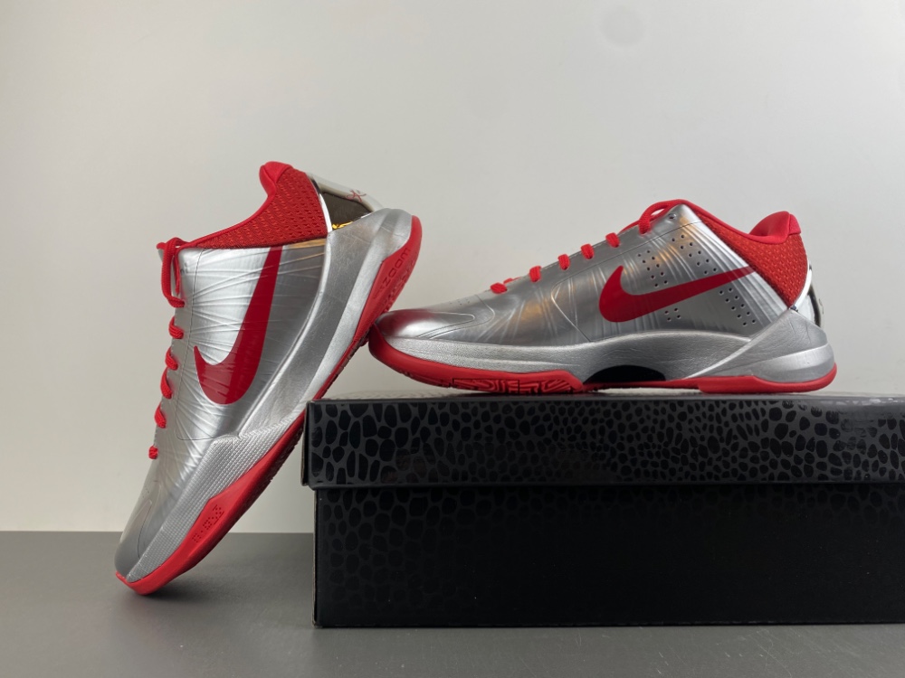 Caitlin Clark x Nike Zoom Kobe 5 Protro Rookie of the Year IV2712-001