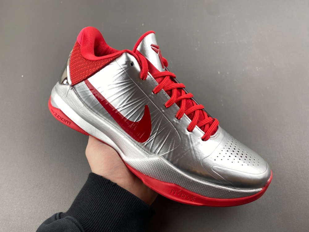 Caitlin Clark x Nike Zoom Kobe 5 Protro Rookie of the Year IV2712-001